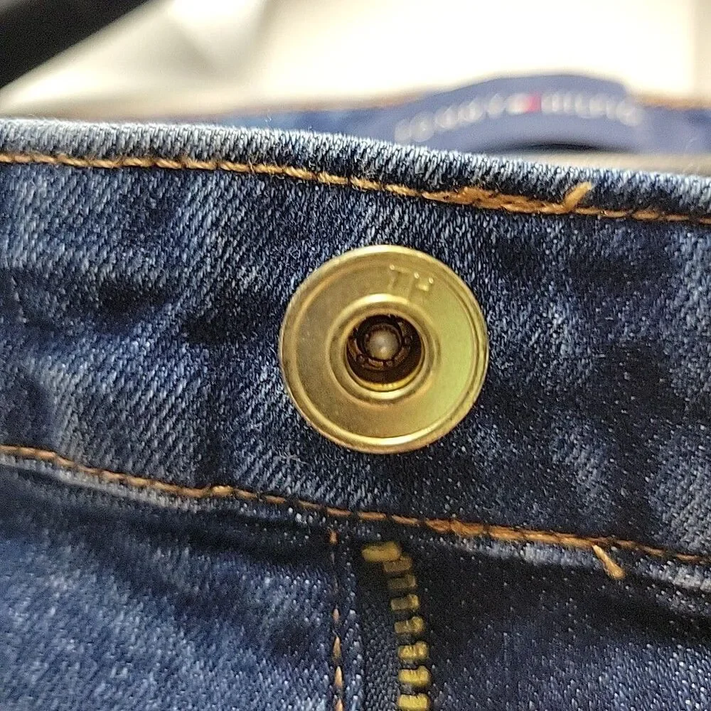 Tommy Hilfiger Women's Blue Cuffed Denim Shorts Plus Size 16W Super Cute - NEW - Picture 6 of 7